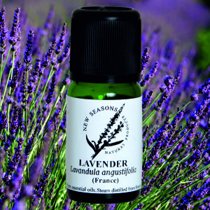 Lavende France bottle and flower